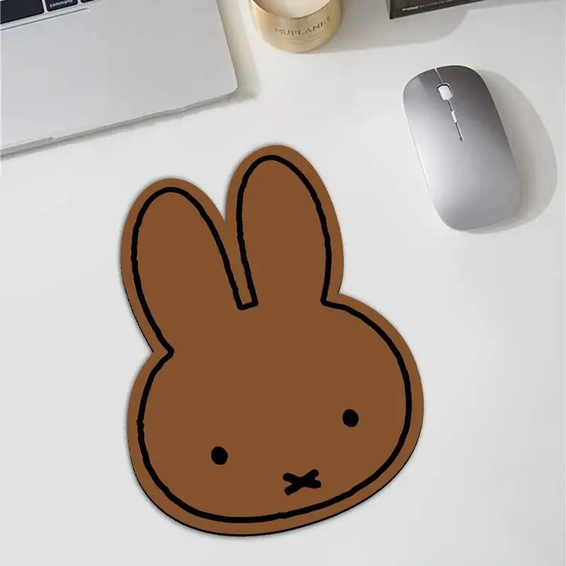 Alas Mouse Bentuk Kelinci Miff - Office Furniture Brands ulasan dan harga